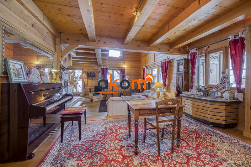 Châlet - 387 m² - 14 pièces