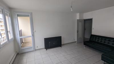 Appartement - 75 m² - 4 pièces