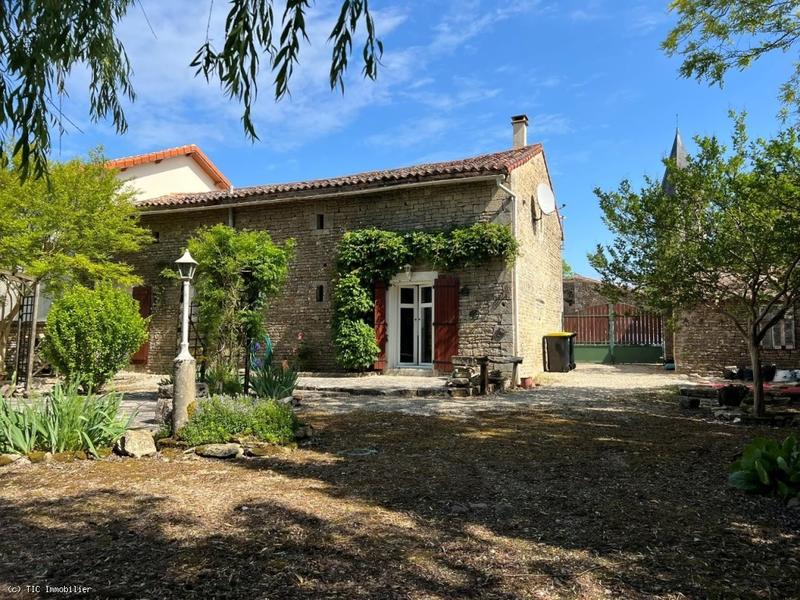 Maison en pierre - 147 m² - 5 pièces