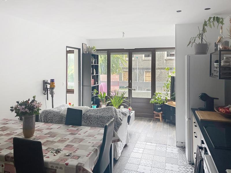 Appartement - 80 m² - 5 pièces