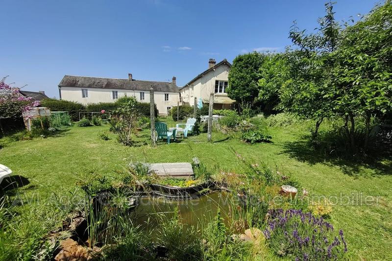 Maison - 215 m² - 7 pièces