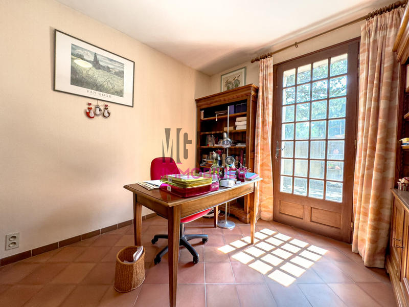 Maison - 256 m² - 10 pièces