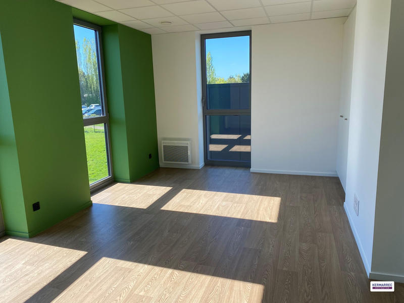 Bureau - 69 m²