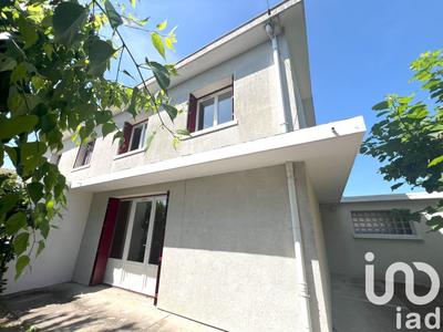 Maison - 95 m² - 5 pièces