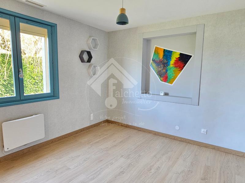 Maison - 157 m² - 7 pièces