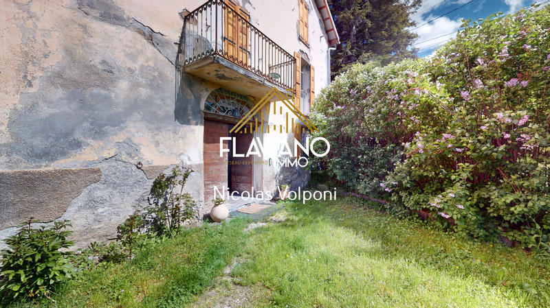 Maison - 205 m² - 7 pièces