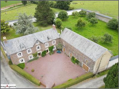 Maison de campagne - 230 m² - 7 pièces