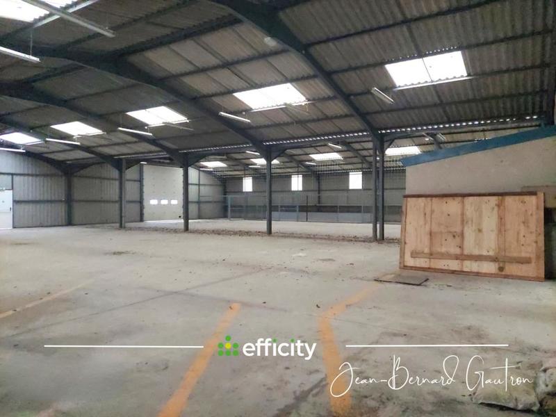 Entrepôt - 1 100 m² - 1 pièce