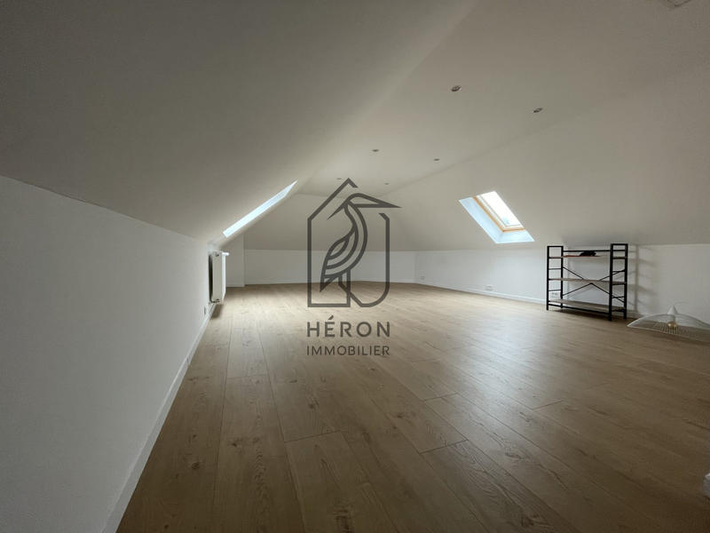 Appartement - 104 m² - 4 pièces