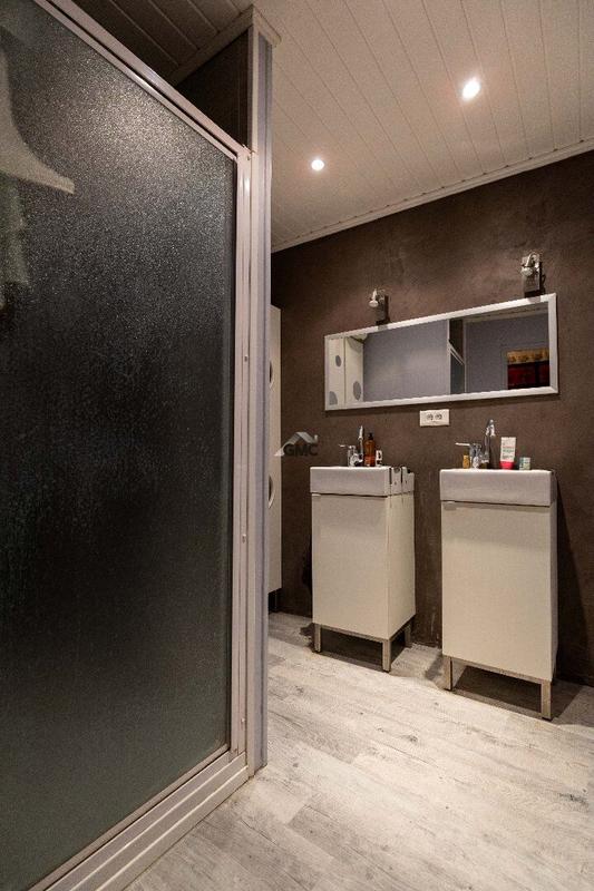 Maison - 234 m² - 8 pièces