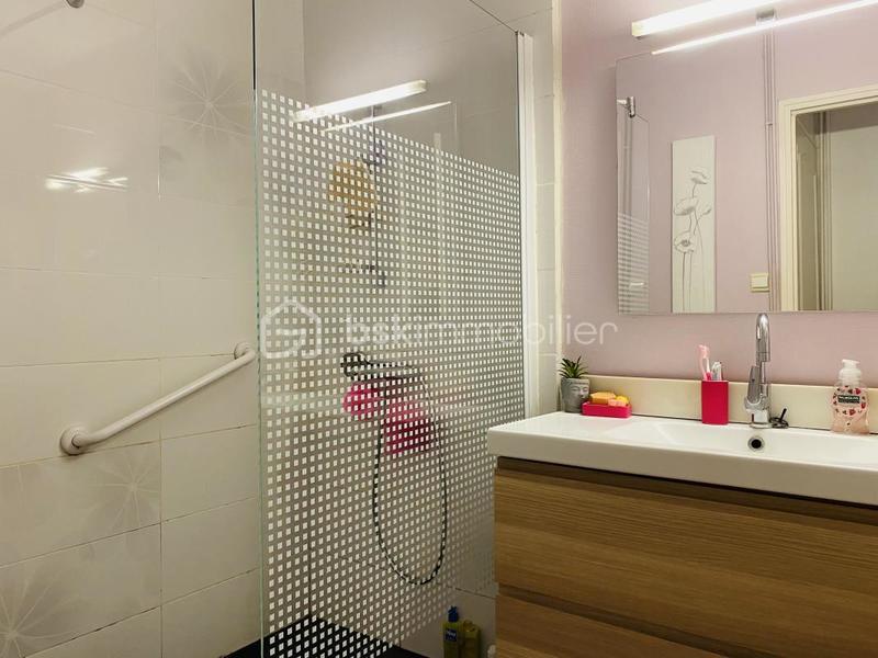 Maison traditionnelle - 190 m² - 7 pièces