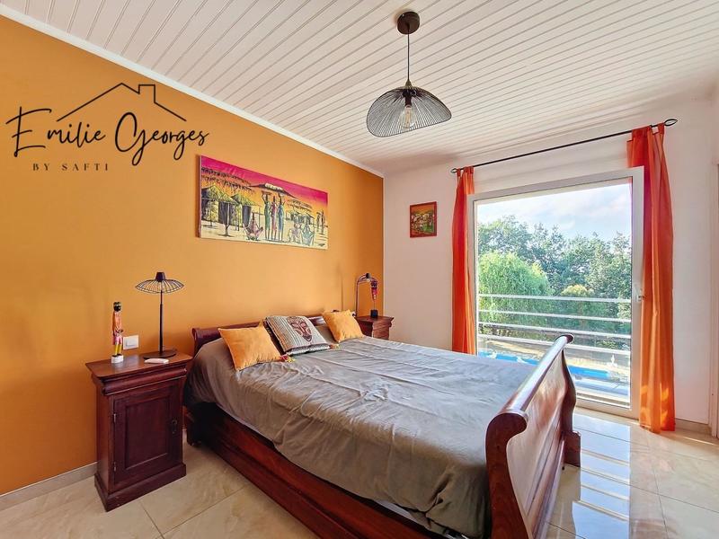 Maison - 345 m² - 7 pièces