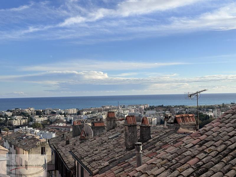 Appartement - 85 m² - 3 pièces