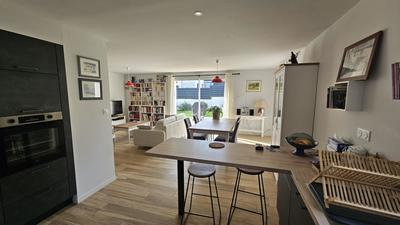 Maison - 92 m² - 5 pièces