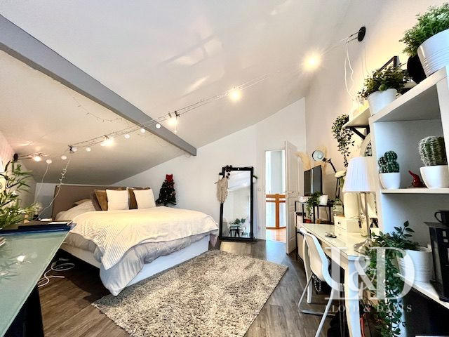 Maison - 192 m² - 6 pièces