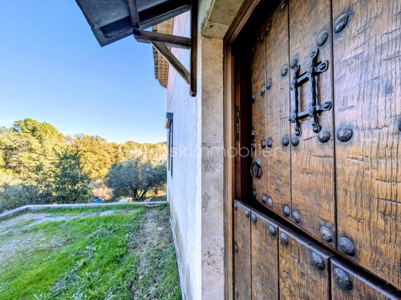 Maison - 196 m² - 8 pièces