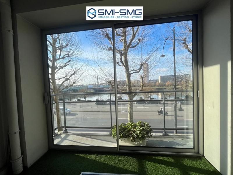 Appartement - 75 m² - 2 pièces