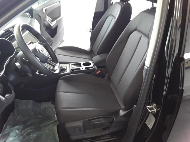 Audi Q3 1.5 Tfsi 35 150 Cv Mh Design s-Tronic 7