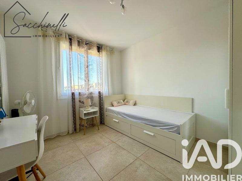 Appartement - 70 m² - 4 pièces