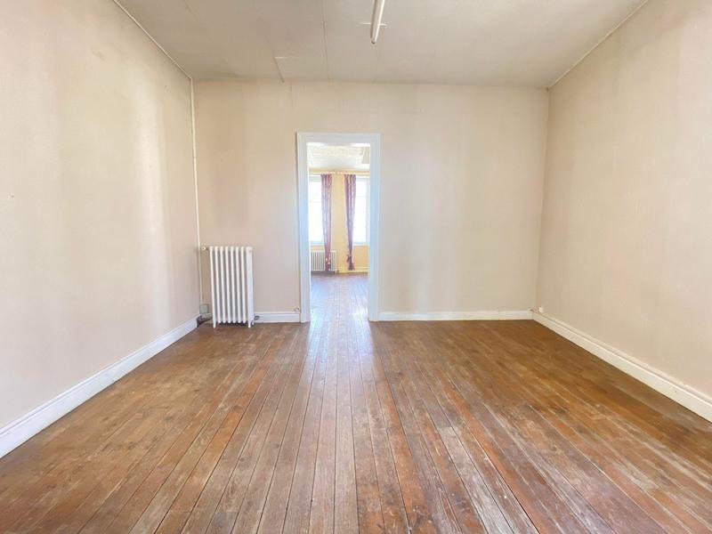 Maison - 214 m² - 9 pièces