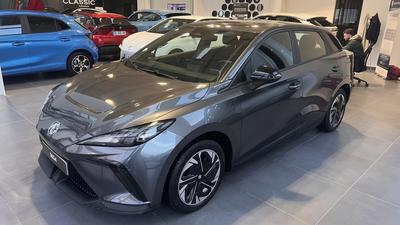 Mg Mg4 Electric 51kwh - 125 Kw 2wd Standard