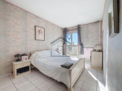 Appartement - 85 m² - 4 pièces