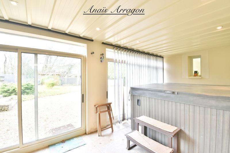 Maison - 230 m² - 6 pièces