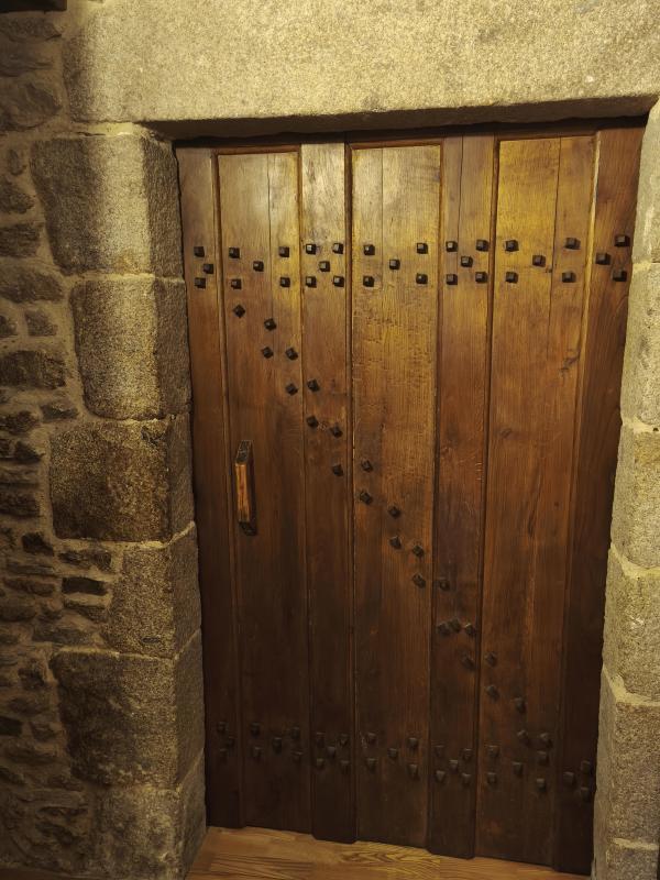 Maison - 251 m² - 9 pièces