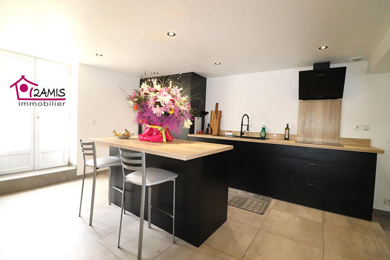 Maison - 128 m² - 6 pièces