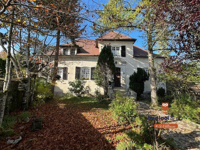 Maison ancienne - 196 m² - 7 pièces