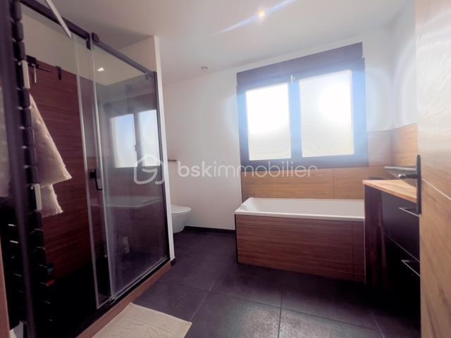 Maison - 133 m² - 5 pièces