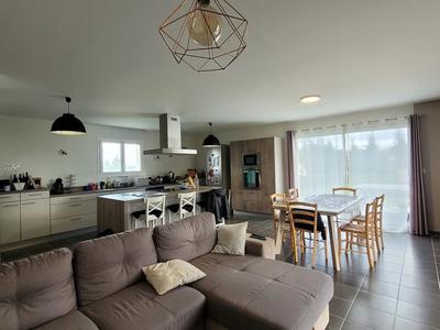 Maison - 109 m² - 4 pièces