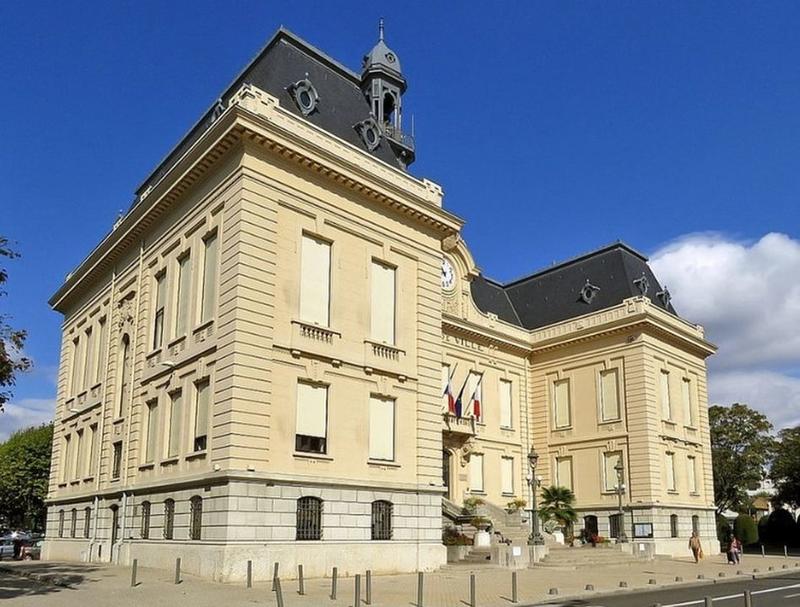 Appartement - 103 m² - 5 pièces