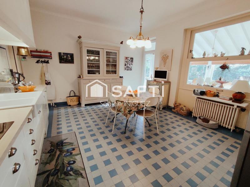 Maison - 169 m² - 7 pièces