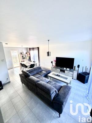 Maison - 92 m² - 6 pièces