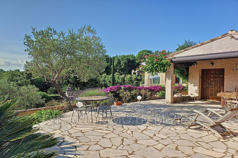 Maison - 141 m² - 6 pièces