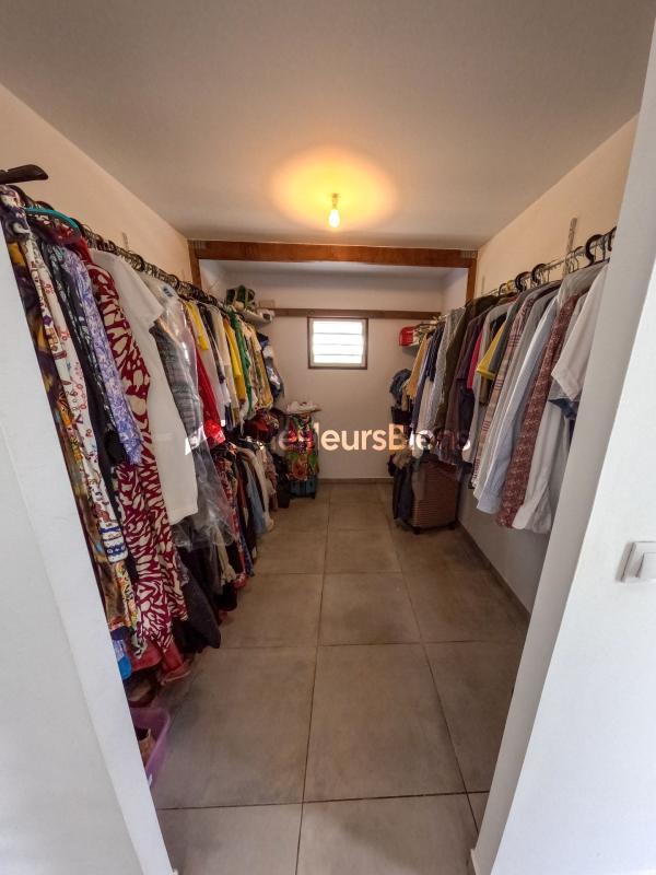 Maison - 198 m² - 7 pièces