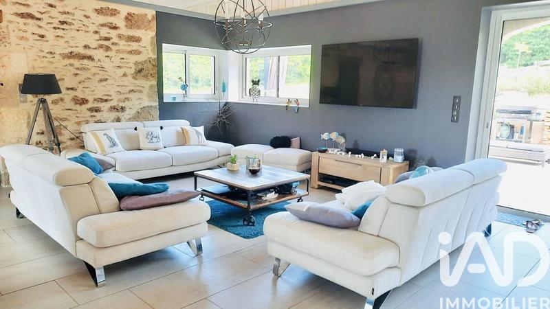 Maison - 200 m² - 5 pièces