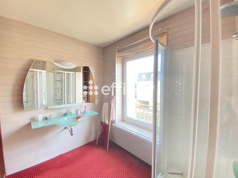 Appartement - 198 m² - 10 pièces