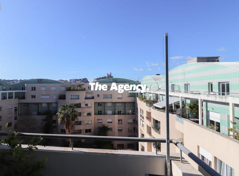 Duplex - 92 m² - 4 pièces