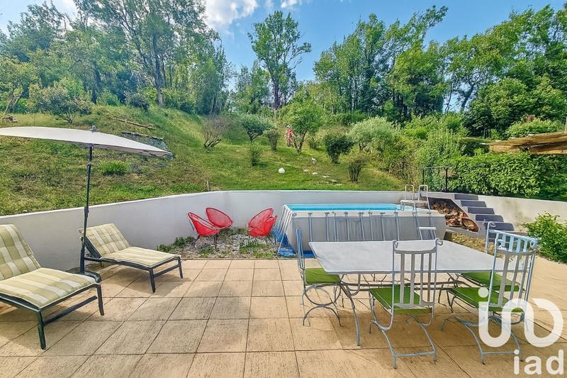 Maison - 190 m² - 5 pièces