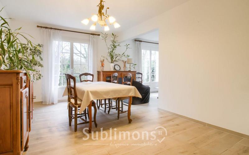 Maison - 157 m² - 8 pièces