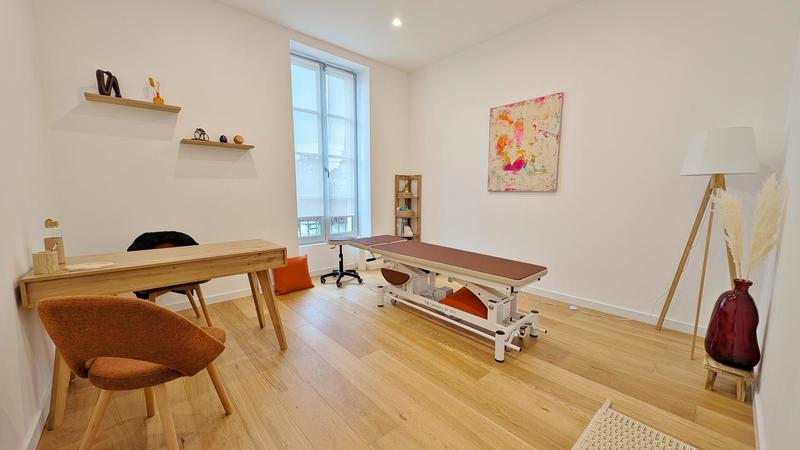 Bureau - 70 m² - 4 pièces