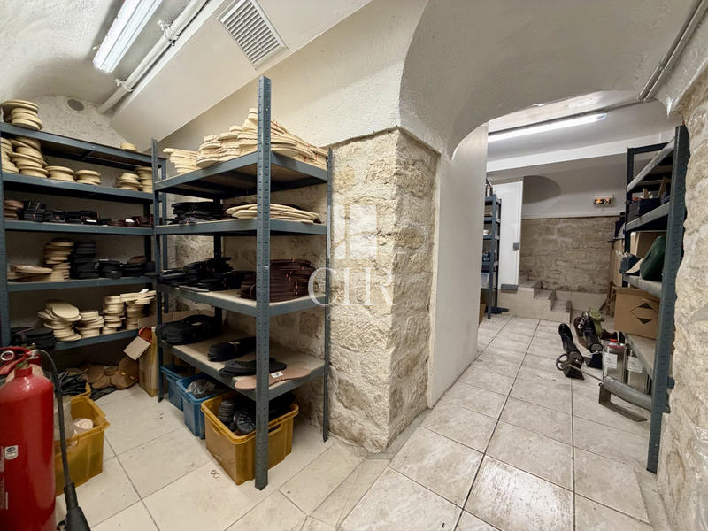 Local commercial - 137 m² - 5 pièces