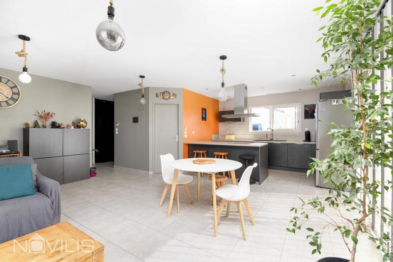 Maison - 100 m² - 4 pièces