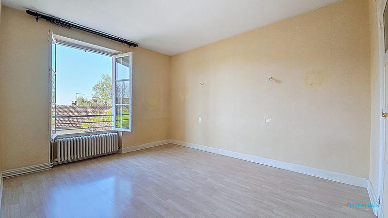 Maison - 177 m² - 6 pièces