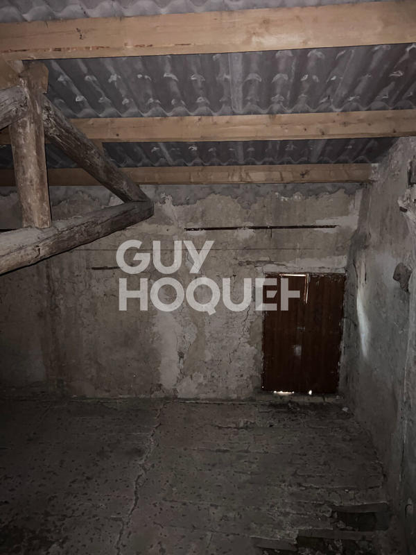 Maison - 280 m² - 6 pièces