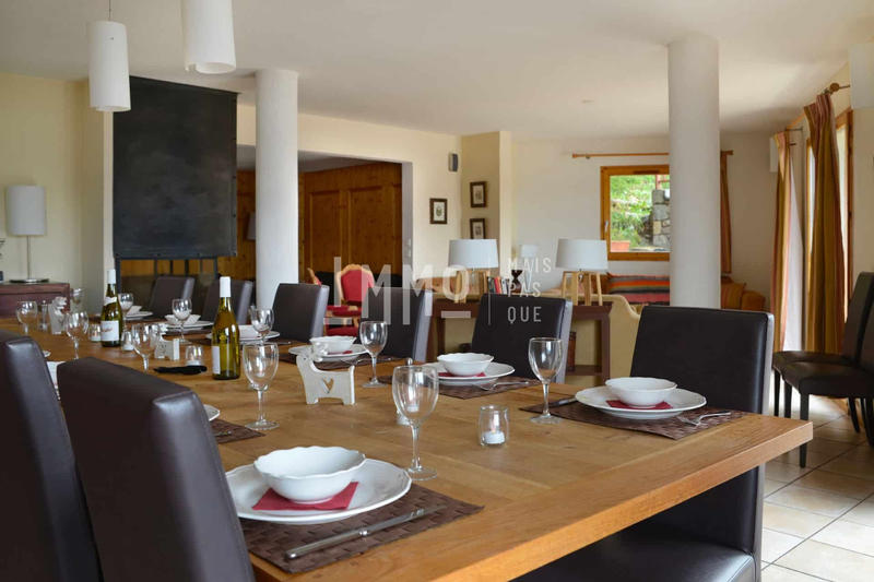 Châlet - 550 m² - 17 pièces