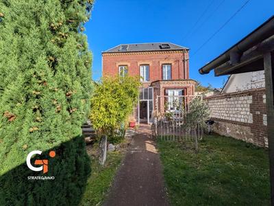 Maison - 100 m² - 6 pièces