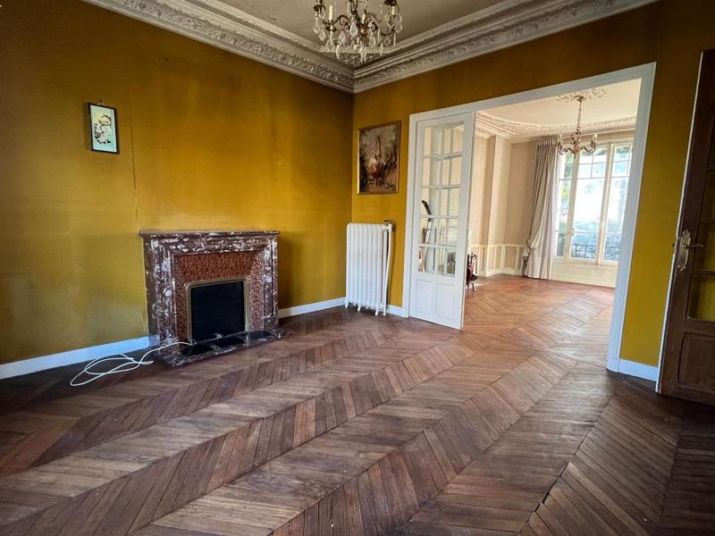 Maison - 190 m² - 7 pièces